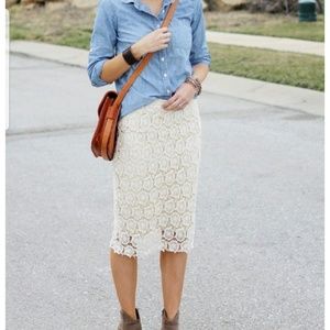 Divided Beige Cream Lace Lined Skirt Medium